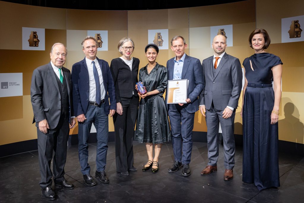 Houskapreis 2026 - 3. Platz in der Kategorie Hochschulforschung & Mariella-Schurz-Preis für MedUni Wien/SVAN, v.l.n.r.: Erich Hampel (B&C), Michaela Fritz (MedUni Wien), Gunpreet Coudert Oberoi (MedUni Wien, SVAN), Ewald Unger (MedUni Wien, SVAN), Michael Bacher (SVAN), Birgit Noggler (B&C), Foto: Alexander Müller