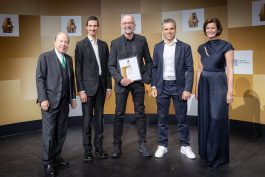 Houskapreis 2026: 3. Platz in der Kategorie F&E in KMU für Ocean Maps GmbH, v.l.n.r.: Erich Hampel (B&C), Klemens Svetitsch (Ocean Maps), Michael Altrichter (Aufsichtsrat, Investor), Thomas Nemetz (Ocean Maps), Birgit Noggler (B&C), Foto: Alexander Müller