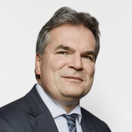Dr. Cornelius Baur